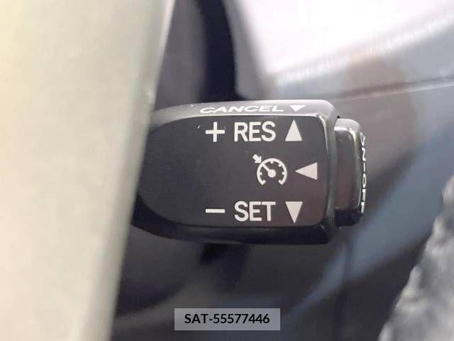 Toyota PRIUS ALPHA 2012-01 322205-4