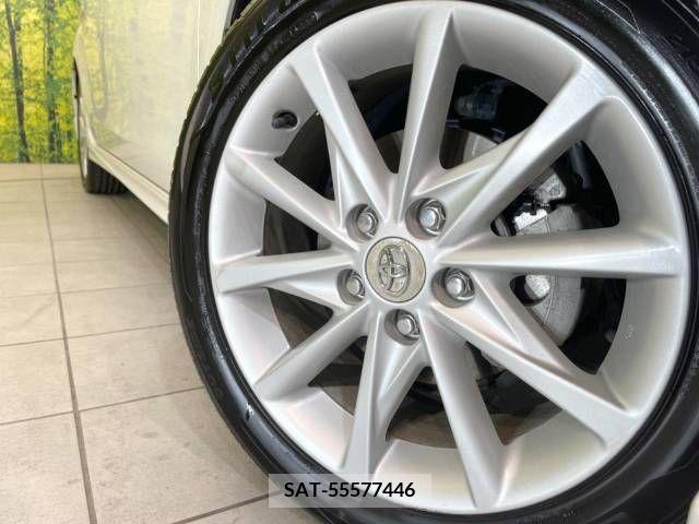 Toyota PRIUS ALPHA 2012-01 322205-12