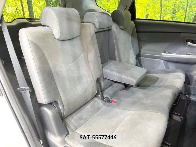 Toyota PRIUS ALPHA 2012-01 322205-9