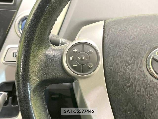 Toyota PRIUS ALPHA 2012-01 322205-7