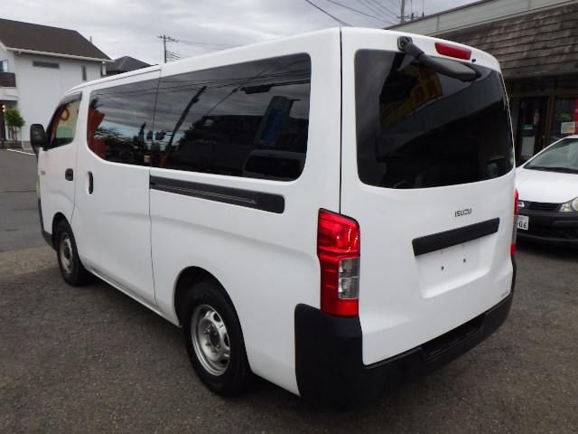 Isuzu COMO 2015-08 189182-7