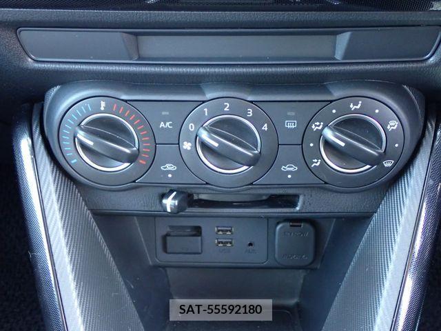 Mazda DEMIO 2017-01 209214-12