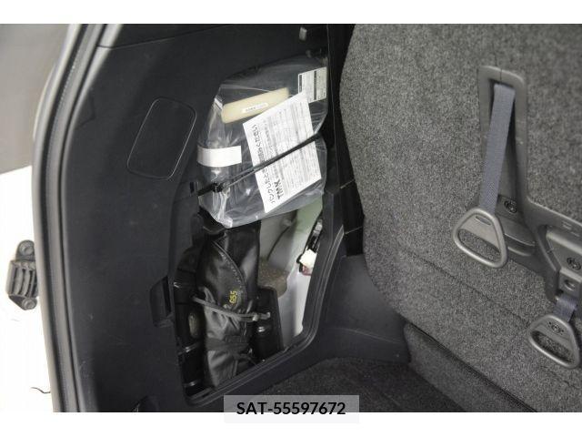 Toyota ESTIMA 2013-06 373983-15