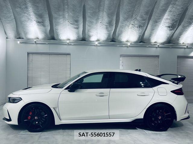 Honda CIVIC 2023-06 333368-28