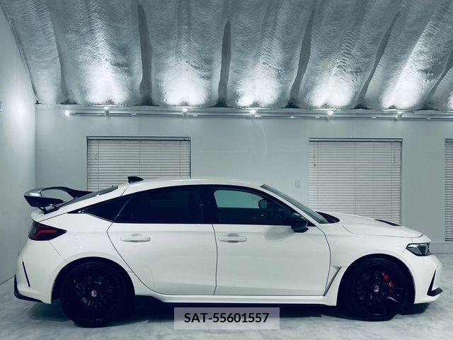 Honda CIVIC 2023-06 333368-24
