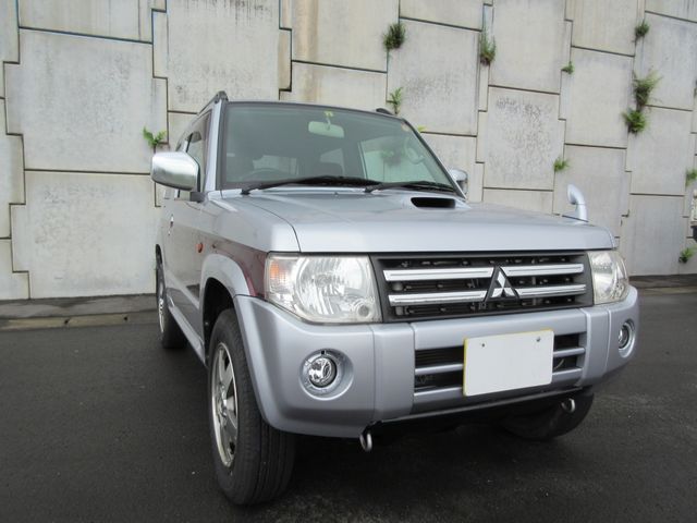 Mitsubishi PAJERO MINI 2010-08 2928-4