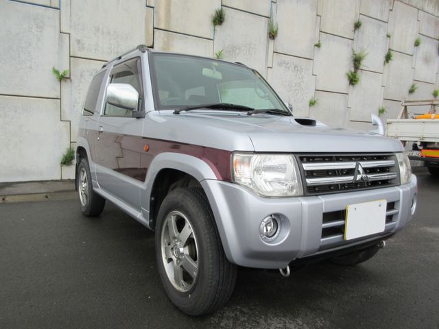 Mitsubishi PAJERO MINI 2010-08 2928-6