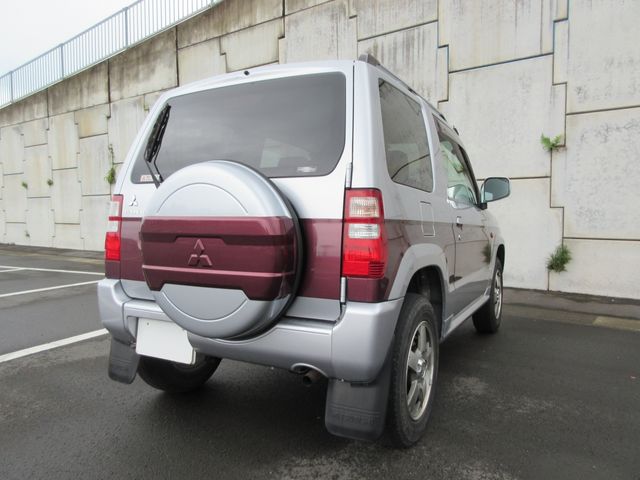 Mitsubishi PAJERO MINI 2010-08 2928-13