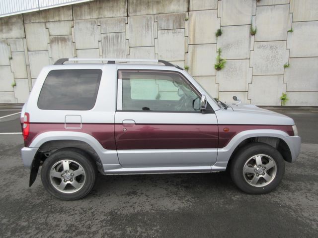 Mitsubishi PAJERO MINI 2010-08 2928-11