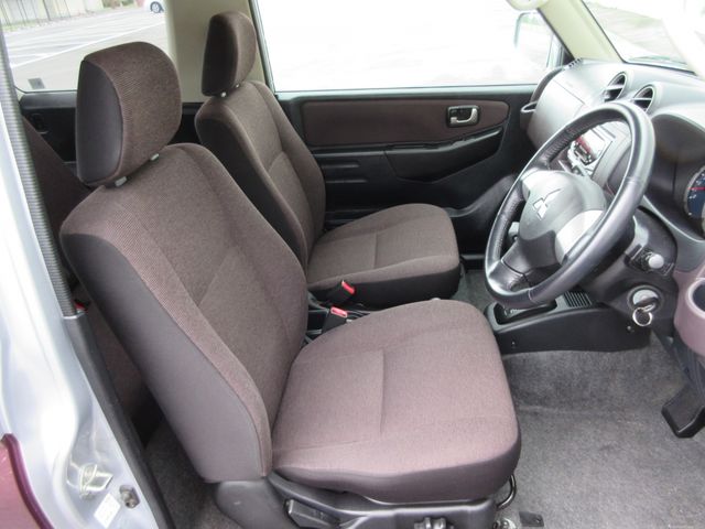 Mitsubishi PAJERO MINI 2010-08 2928-22