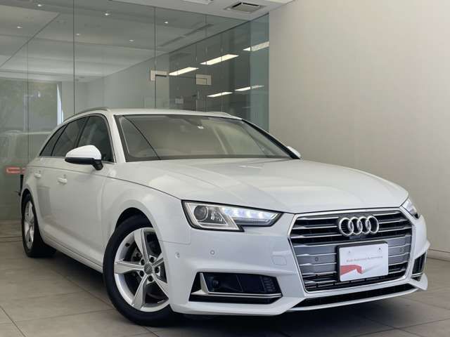 Audi A4 2019-07 15813-4