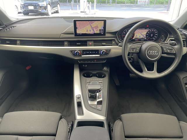 Audi A4 2019-07 15813-7
