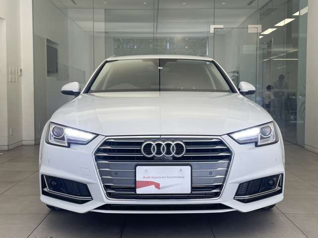 Audi A4 2019-07 15813-2