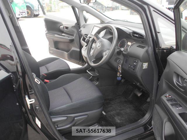 Toyota WISH 2017-05 290169-9