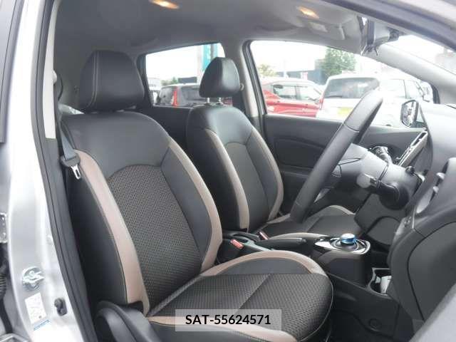 Nissan NOTE 2017-06 337981-12