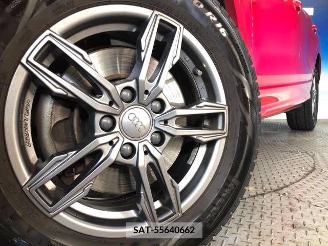 Audi Q2 2018-12 240647-14