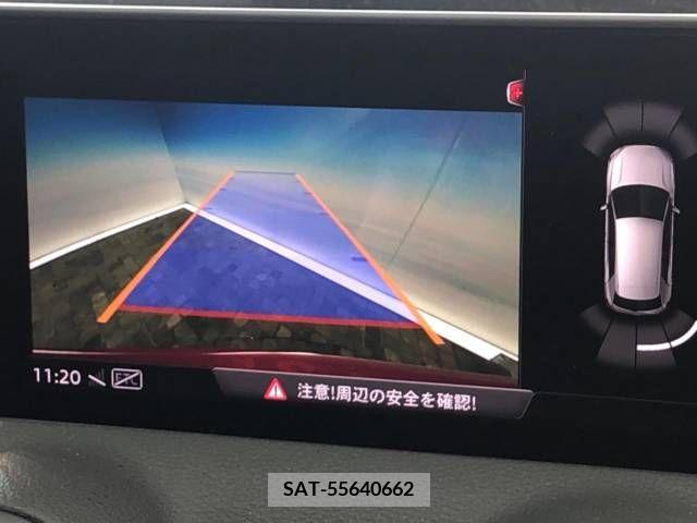 Audi Q2 2018-12 240647-7