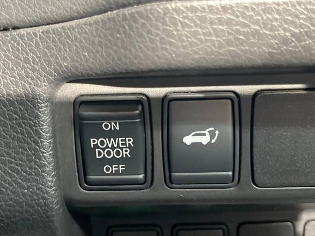 Nissan X-TRAIL 2018-04 24445-7