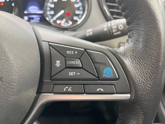 Nissan X-TRAIL 2018-04 24445-6
