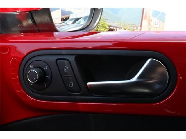 VolksWagen THE BEETLE 2018-01 6155-12