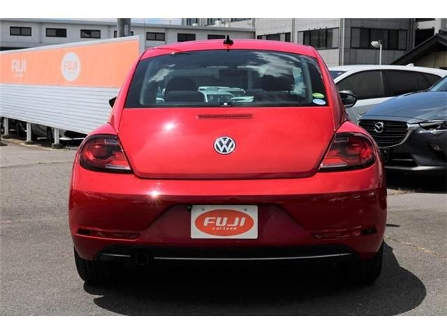 VolksWagen THE BEETLE 2018-01 6155-25