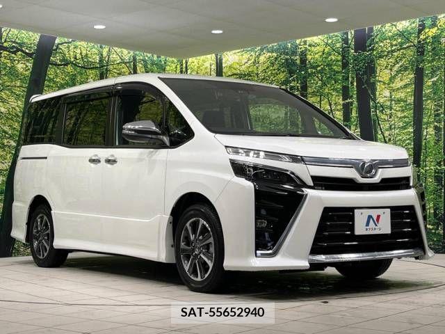 Toyota VOXY 2019-08 223522-17