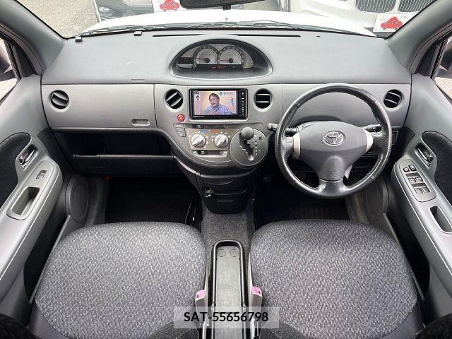 Toyota SIENTA 2012-07 298386-1