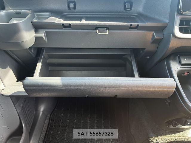 Toyota SIENTA 2022-09 332104-13