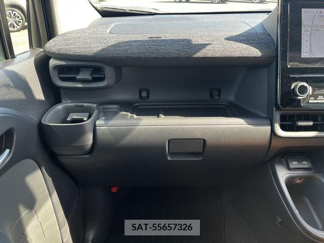 Toyota SIENTA 2022-09 332104-12