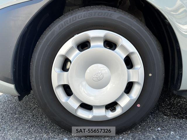 Toyota SIENTA 2022-09 332104-26