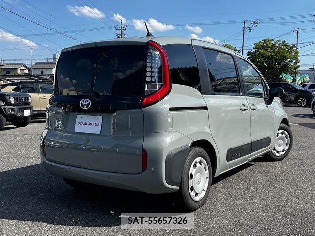 Toyota SIENTA 2022-09 332104-1