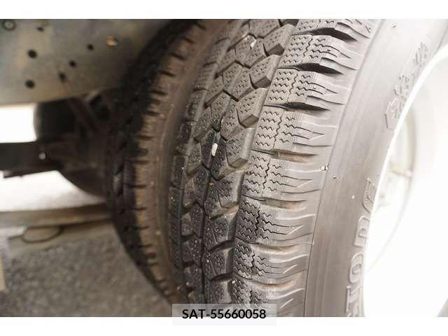 Isuzu ELF TRUCK 2016-01 324036-10