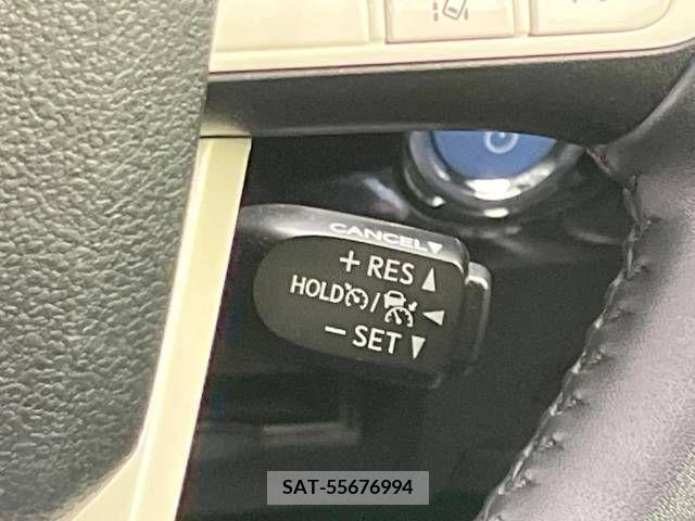 Toyota PRIUS 2017-07 343848-5