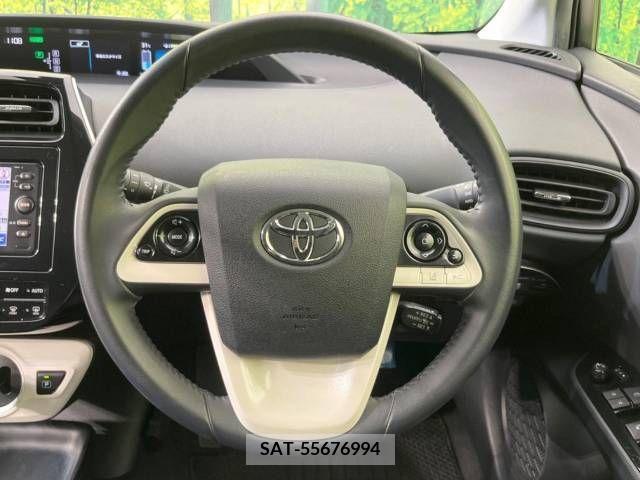 Toyota PRIUS 2017-07 343848-11