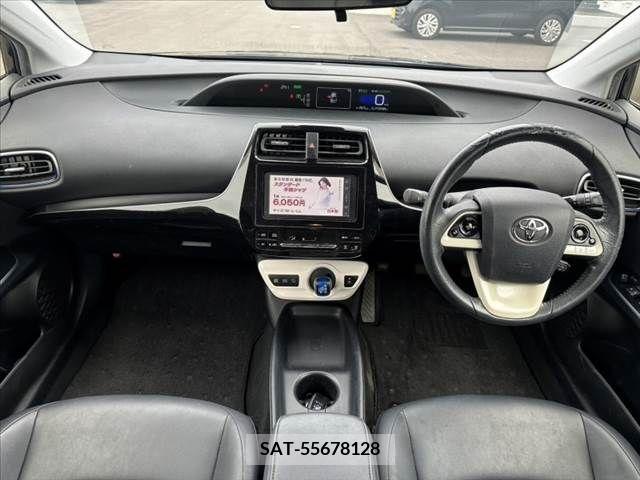 Toyota PRIUS 2016-01 281969-1
