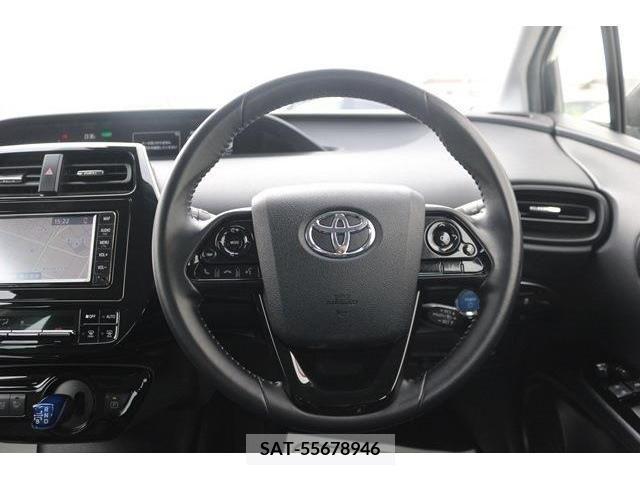 Toyota PRIUS 2019-08 233761-16