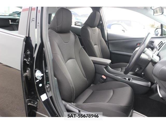 Toyota PRIUS 2019-08 233761-14