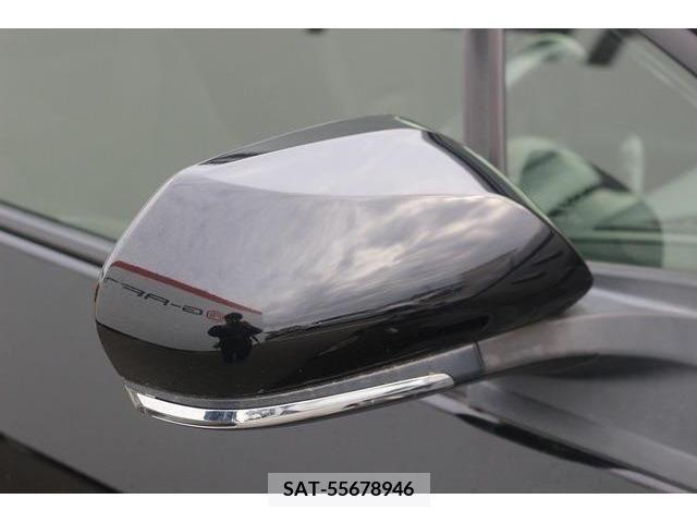 Toyota PRIUS 2019-08 233761-10