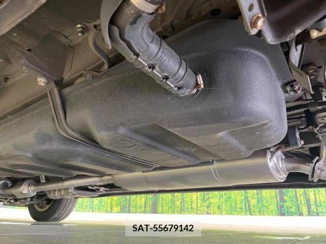 Toyota VELLFIRE 2012-07 379934-18