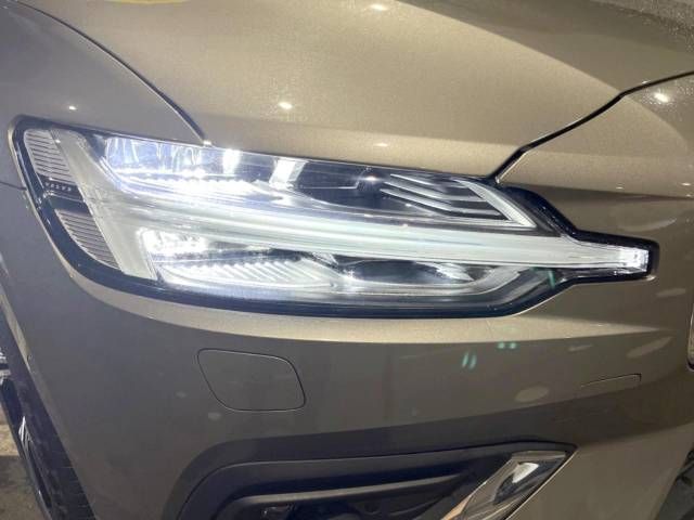 Volvo V60 2020-12 183179-13
