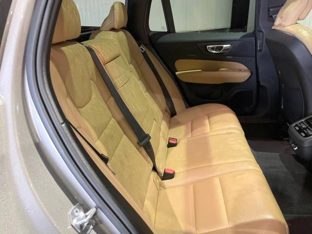 Volvo V60 2020-12 183179-12