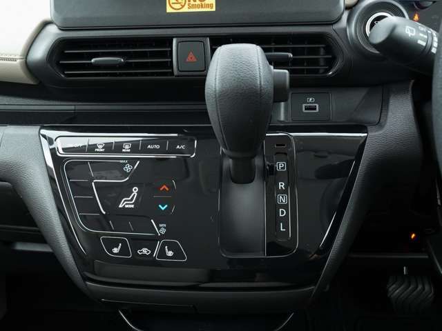 Mitsubishi EK WAGON 2021-12 27306-4