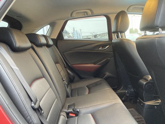 Mazda CX-3 2016-11 182137-9