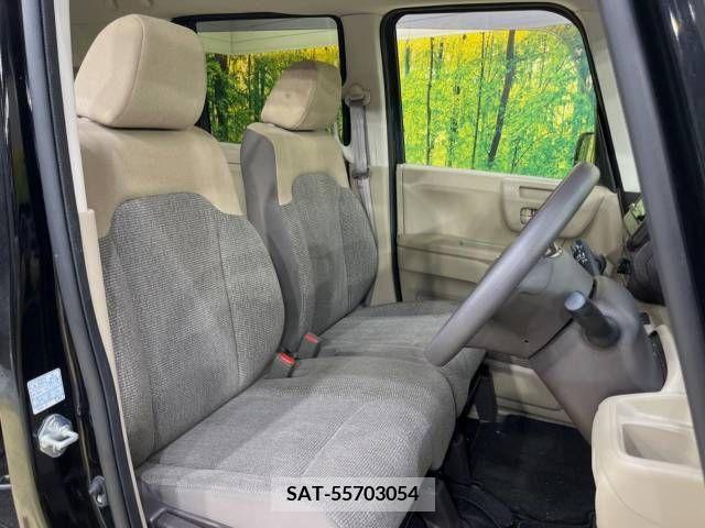 Honda N BOX 2019-11 377867-8