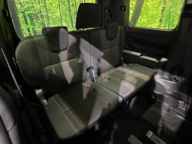 Toyota VOXY 2019-01 189830-10