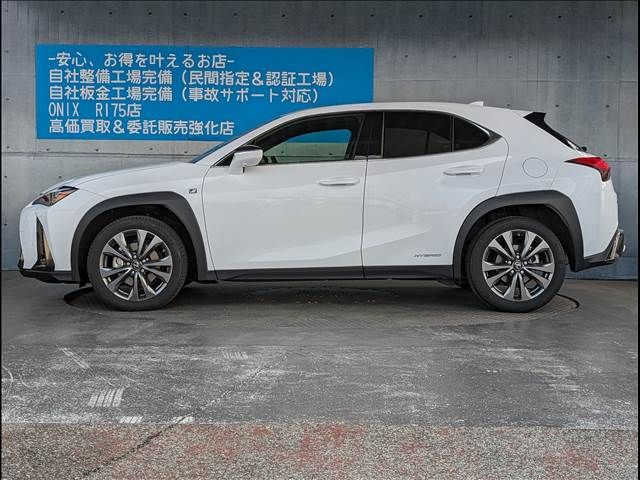 Lexus UX 2019-02 192724-7