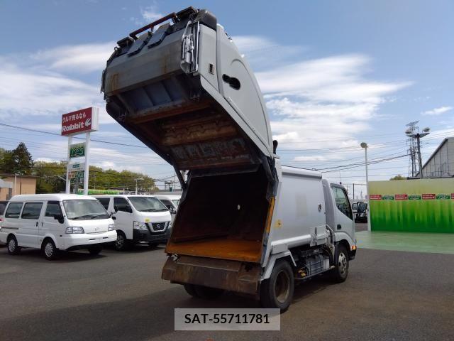 Hino DUTRO 2015-03 267770-1