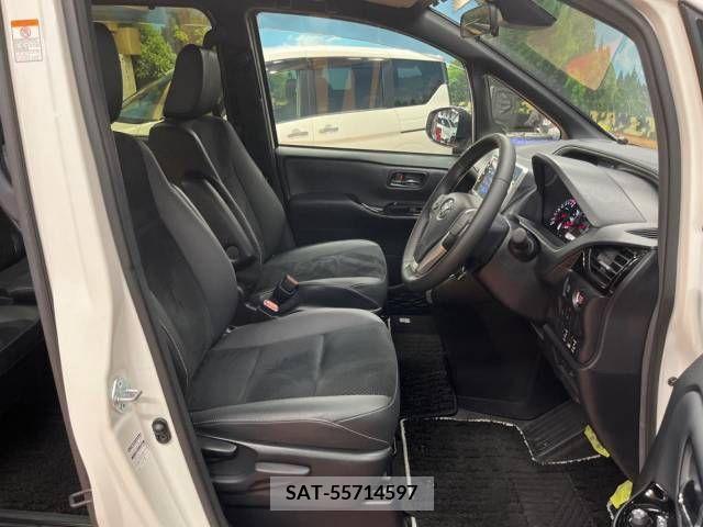 Toyota VOXY 2021-06 288998-8