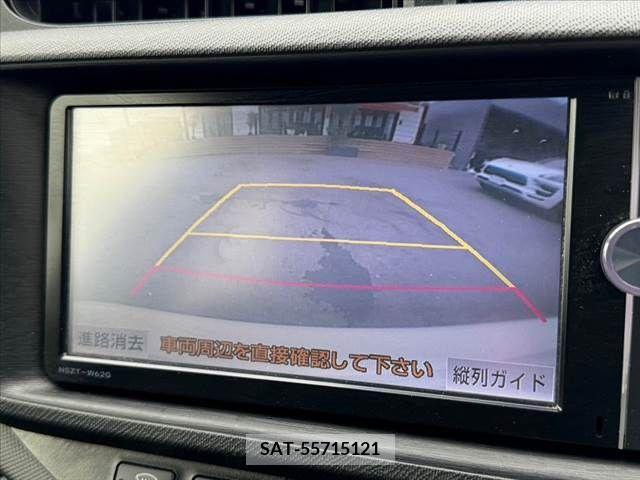 Toyota AQUA 2013-05 314123-4