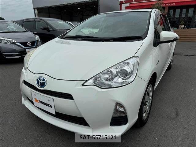 Toyota AQUA 2013-05 314123-9